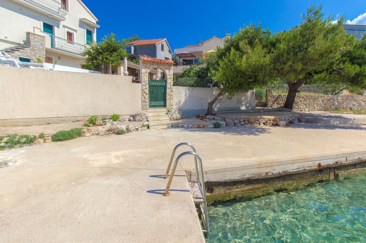 Sea Breeze - Front Sea Apartment Zaboric Dış mekan fotoğraf